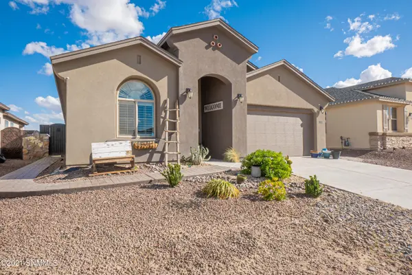 907 Holly Park AVE, Sunland Park, NM 88063