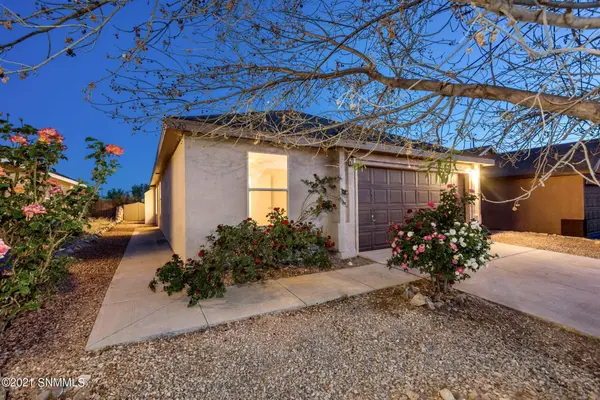 4820 Calle Bella AVE, Las Cruces, NM 88012