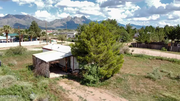 8947 Arroyo RD, Las Cruces, NM 88012