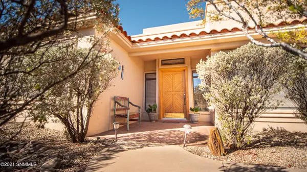 703 Oro Viejo RD, Las Cruces, NM 88011