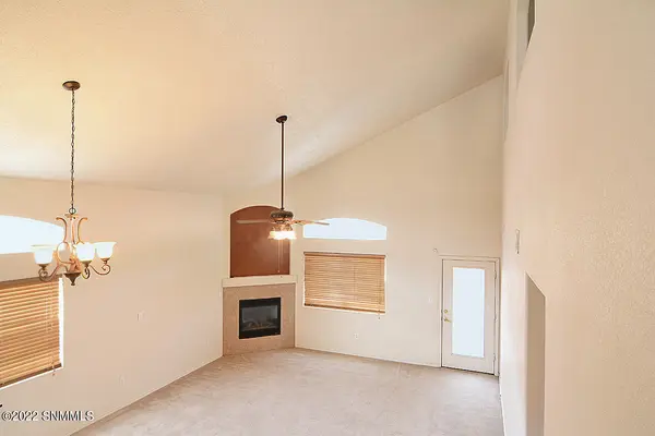 2069 Briarwood LN, Las Cruces, NM 88005