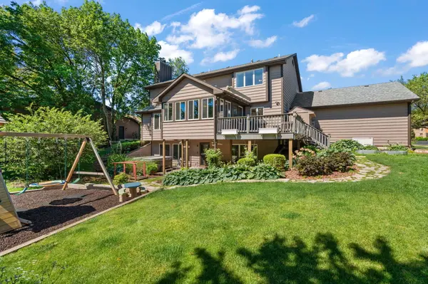 600 Morningside DR, Crown Point, IN 46307