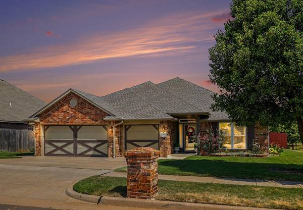 11305 NW 105th ST, Yukon, OK 73099
