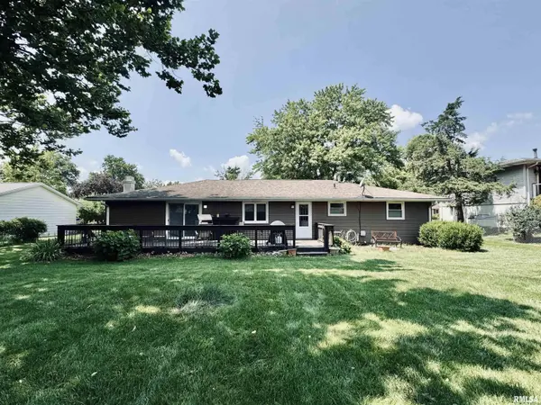 7510 N MIRAMAR DR, Peoria, IL 61614