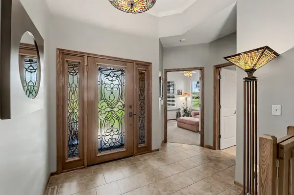 3178 N Lake Ridge Ct, Wichita, KS 67205