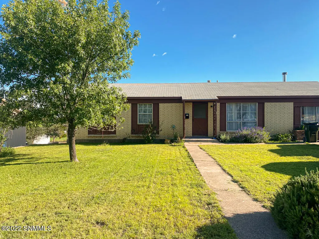 908 Fran PL, Silver City, NM 88061