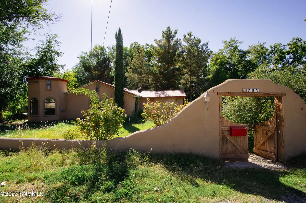 701 5Th ST, Tularosa, NM 88352