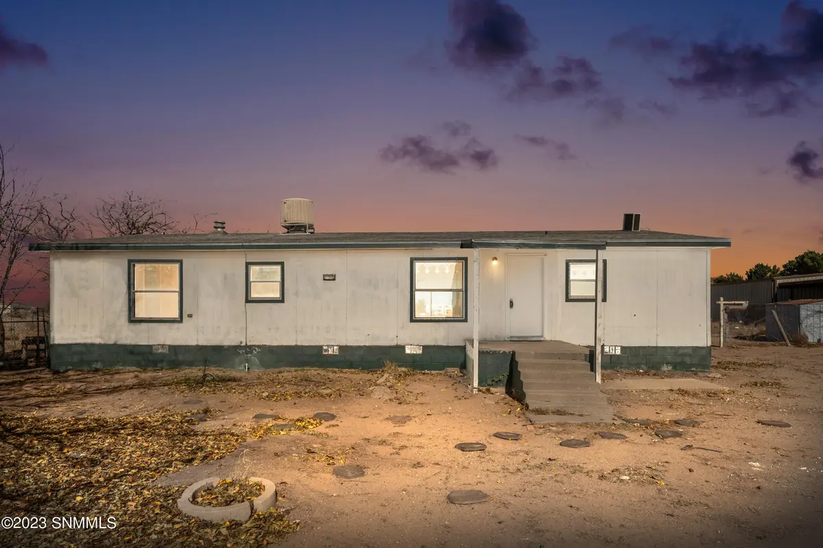 213 Jeanne LN, Chaparral, NM 88081