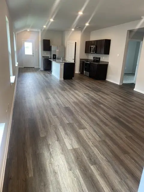 509 Pickel DR, Rockdale, TX 76567