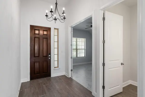 175 Senna DR, Dripping Springs, TX 78620
