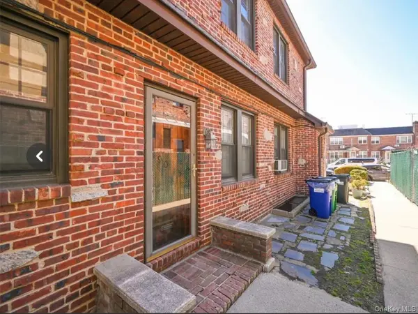 190-15 Crocheron AVE, Flushing, NY 11358