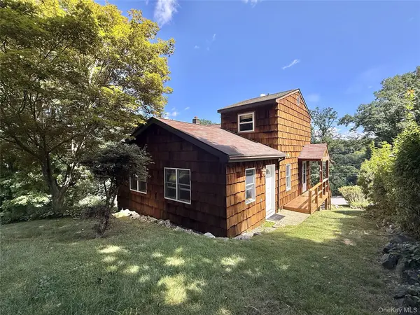 17 Mary AVE, Mahopac, NY 10541