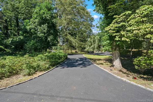 Address not disclosed, Smithtown, NY 11787