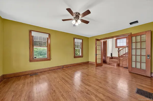 71 North RD, Highland, NY 12528