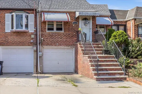73-21 Cook AVE, Middle Village, NY 11379