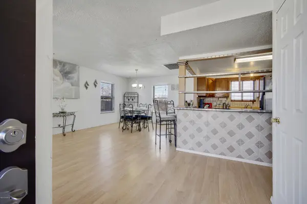 994 Eighth ST, Las Cruces, NM 88005