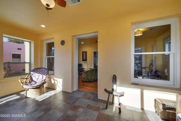 202 Manso AVE, Las Cruces, NM 88005