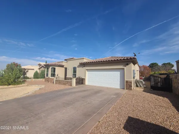 124 Apache Brave ST, Santa Teresa, NM 88008