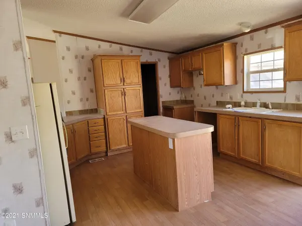 1690 Caballo RD, Truth Or Consequences, NM 87901