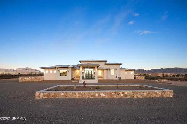 7400 Ice Canyon LN, Las Cruces, NM 88011