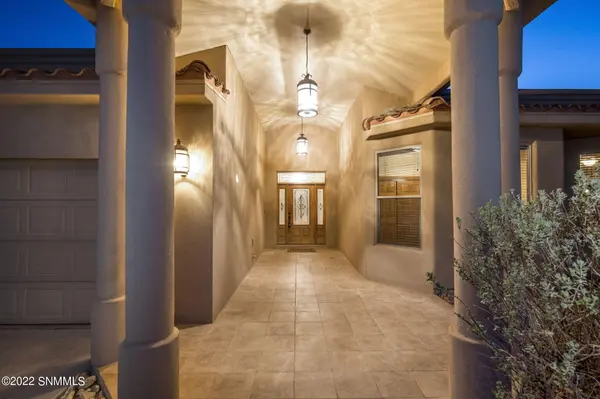 2455 Conchas LN, Las Cruces, NM 88011