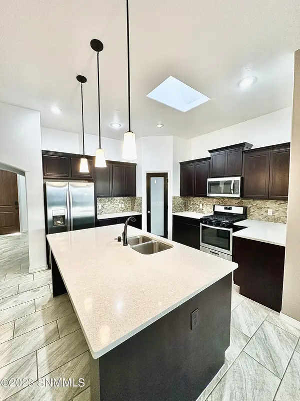 6038 Solstice ST, Las Cruces, NM 88012