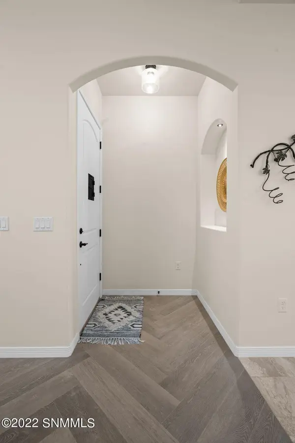 3695 Santa Adriana AVE, Las Cruces, NM 88012