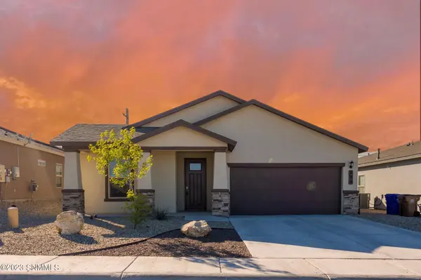 920 Desert Candle DR,  Las Cruces,  NM 88007