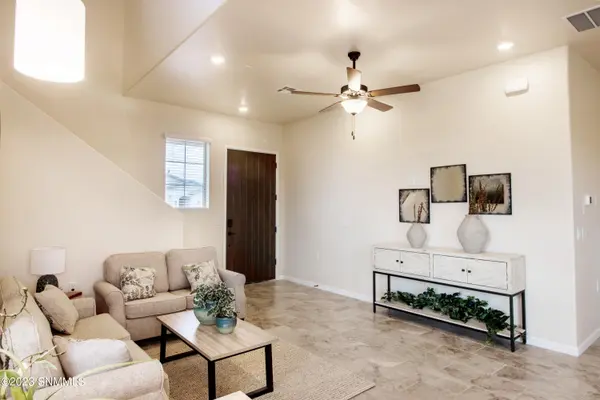 4044 Lasso Loop, Las Cruces, NM 88005
