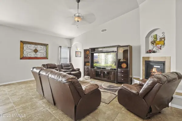 5837 Laurensito ST, Santa Teresa, NM 88008