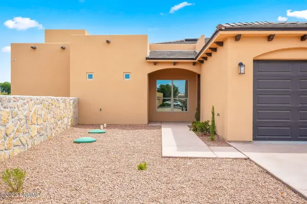 1150 King Bird CT, Las Cruces, NM 88007