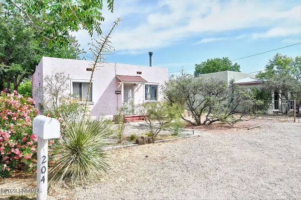 204 Manso AVE, Las Cruces, NM 88005