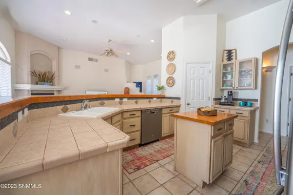 2714 Morning Light PL, Las Cruces, NM 88011