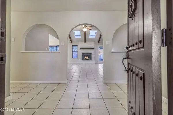 3147 Summer AVE, Alamogordo, NM 88310