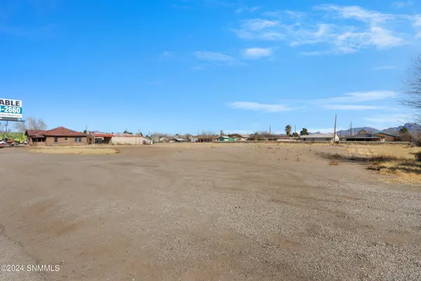 1400 N Valley DR, Las Cruces, NM 88005
