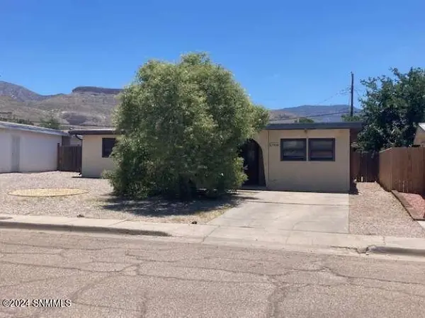 2406 Telles AVE,  Alamogordo,  NM 88310