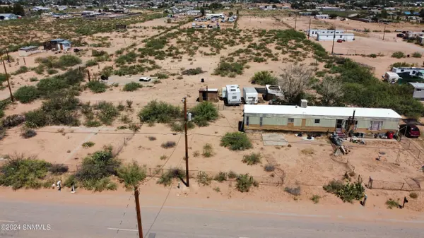 800 Amador DR, Chaparral, NM 88081