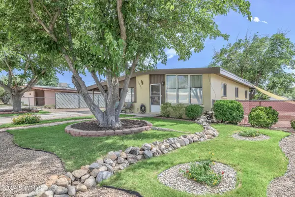2225 Margaret ST, Las Cruces, NM 88001