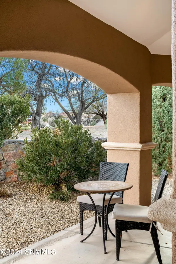 6676 Vista Hermosa Las Cruces, NM 88007