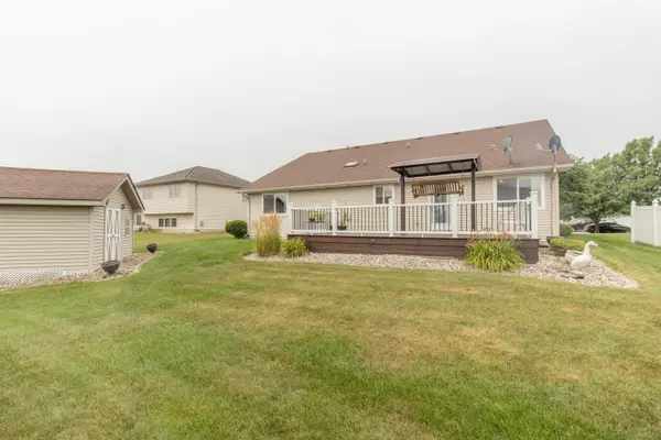 717 Sunflower LN, Dyer, IN 46311