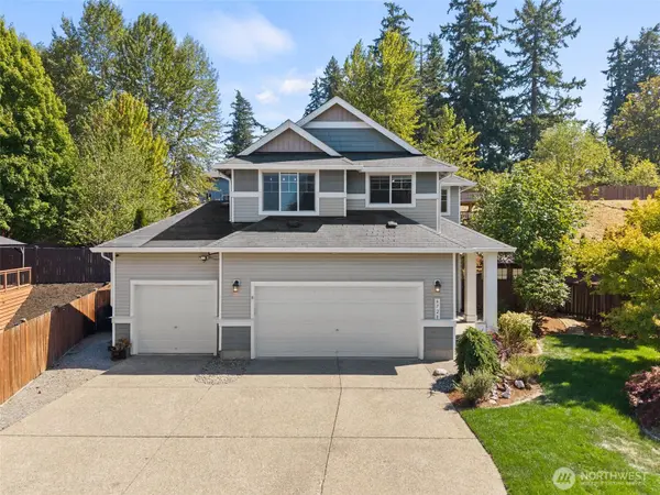 6728 Charlotte AVE SE, Auburn, WA 98092