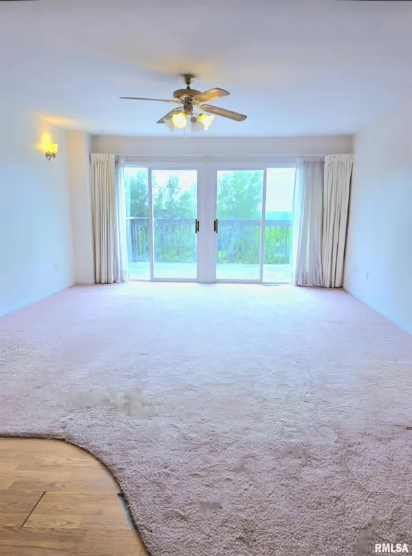 3808 W RICHWOODS BLVD #4, Peoria, IL 61615