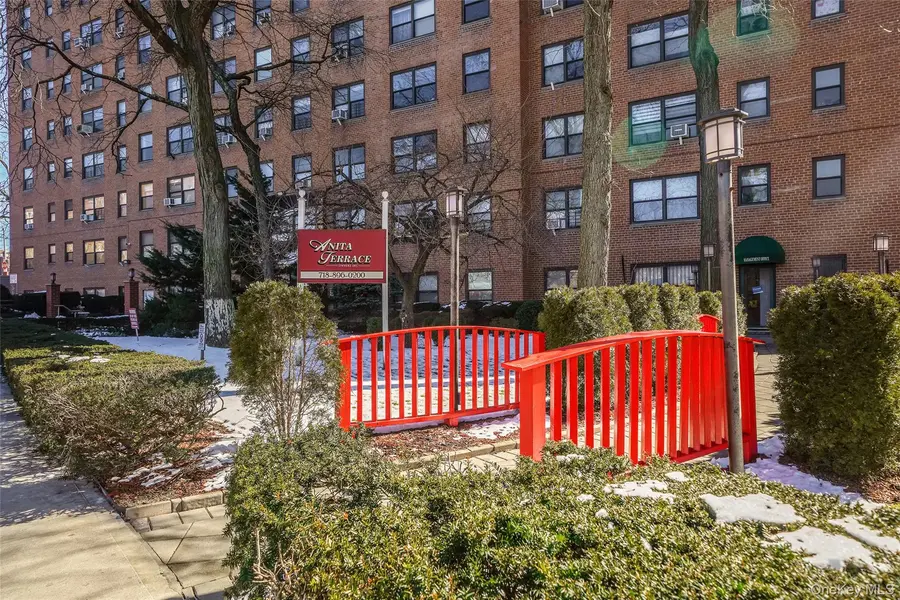 99-60 63rd RD #7H, Rego Park, NY 11374