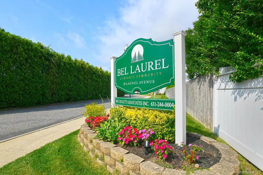 20 Laurel AVE #3, East Islip, NY 11730