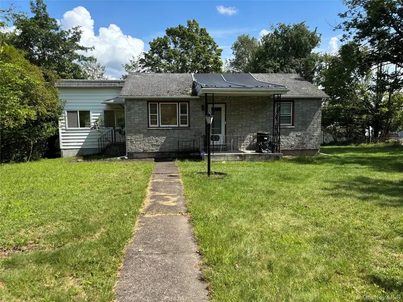 13 park LN, Fallsburg, NY 12763