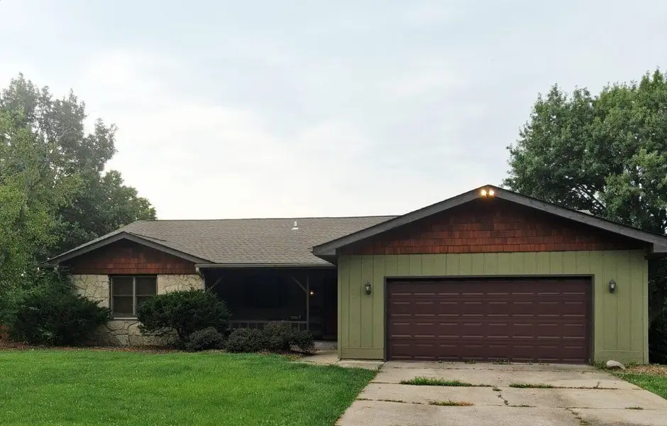 4911 W 85th LN, Crown Point, IN 46307