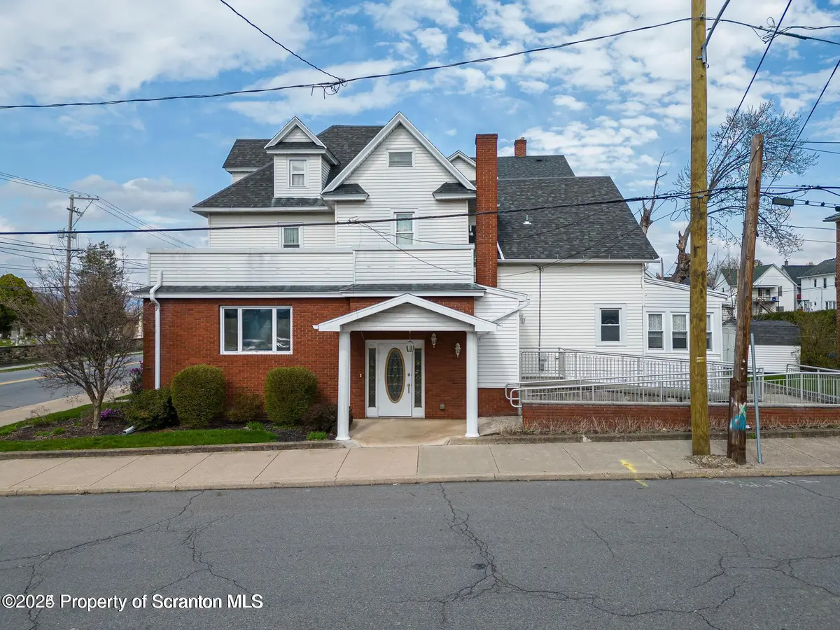 1131 Pittston AVE, Scranton, PA 18505