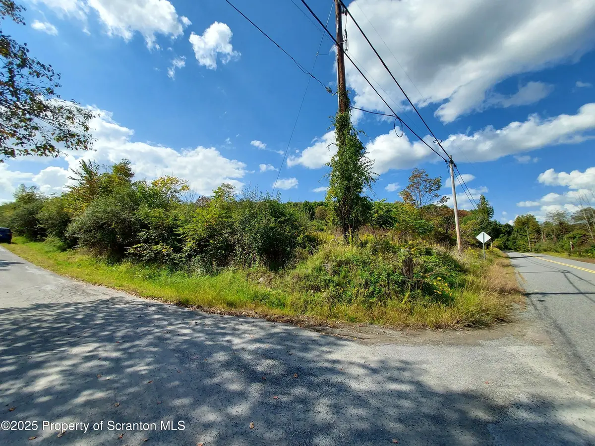 1796 Lithia Valley Rd, Factoryville, PA 18419