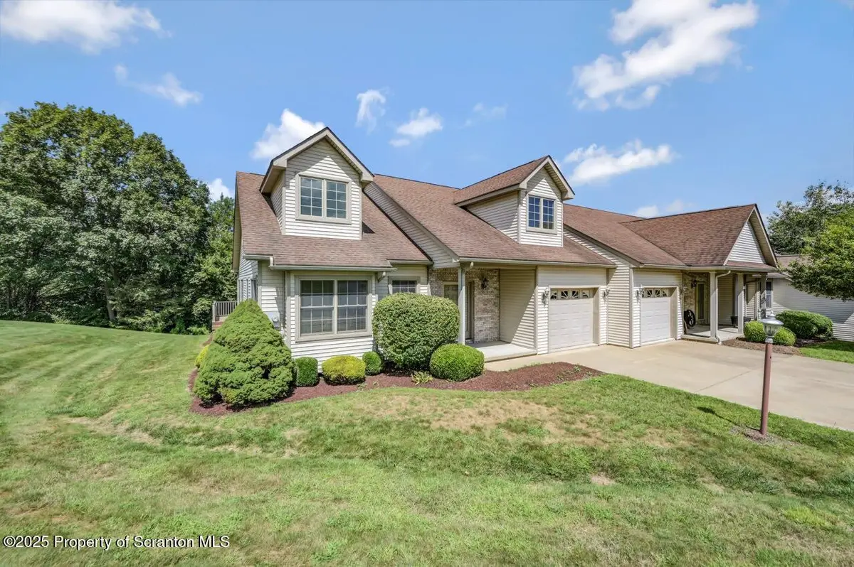 150 Grandview DR, Tunkhannock, PA 18657