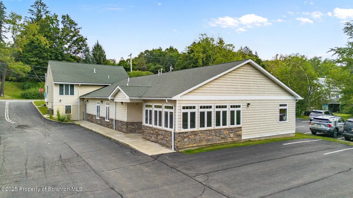 401 N State ST, Clarks Summit, PA 18411